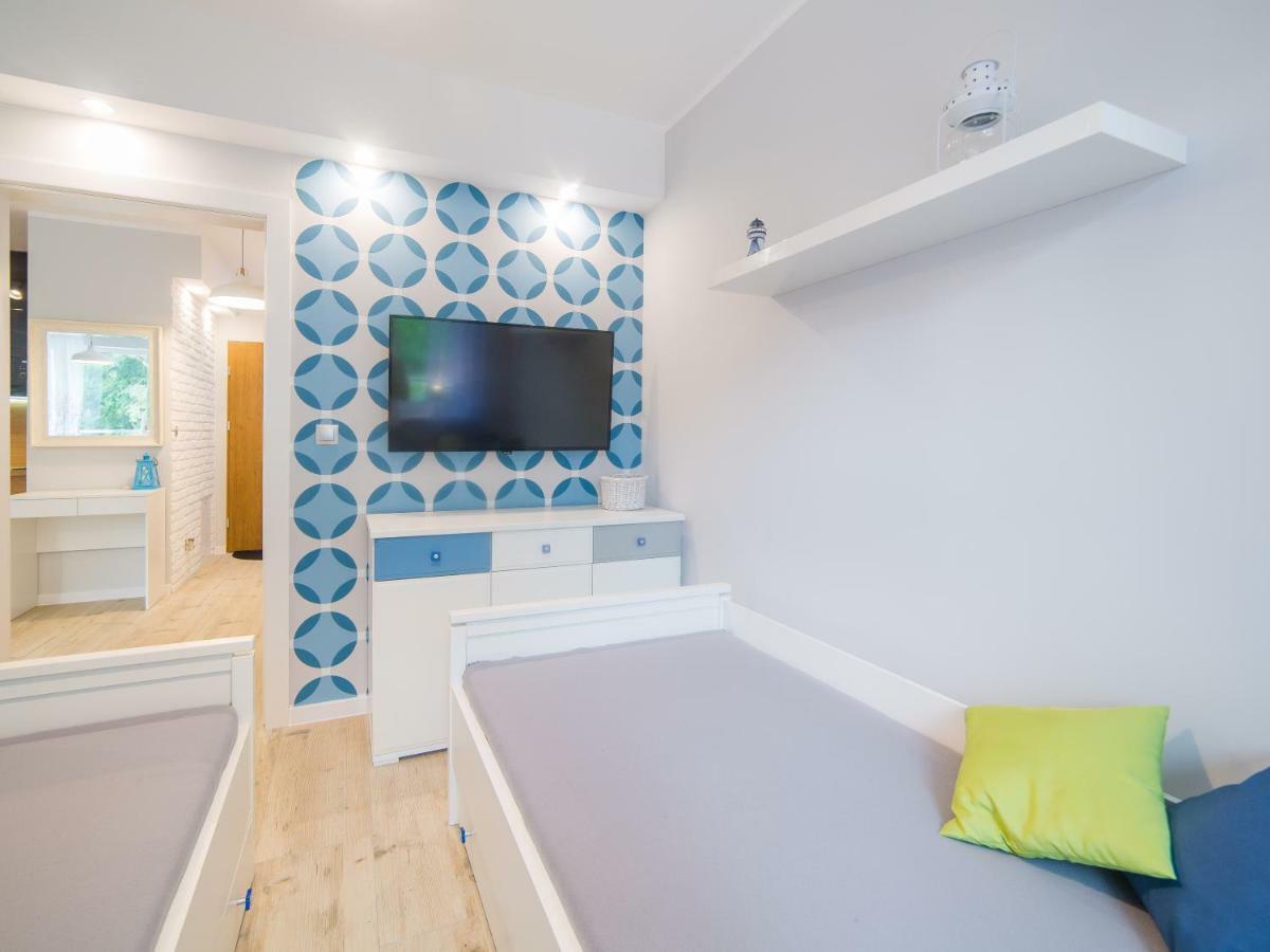 尤斯托尼莫斯基Apartament Turkusowy公寓 外观 照片