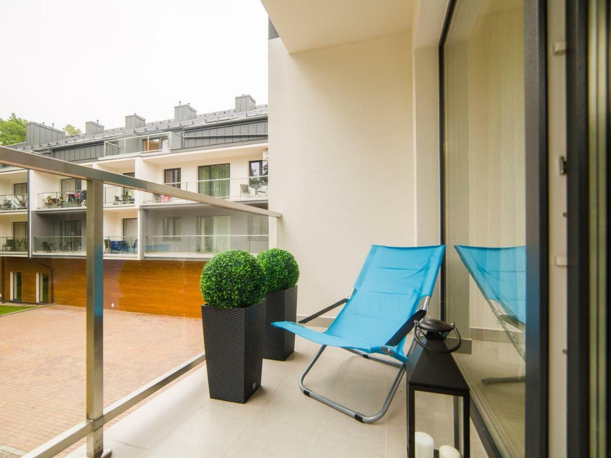 尤斯托尼莫斯基Apartament Turkusowy公寓 外观 照片