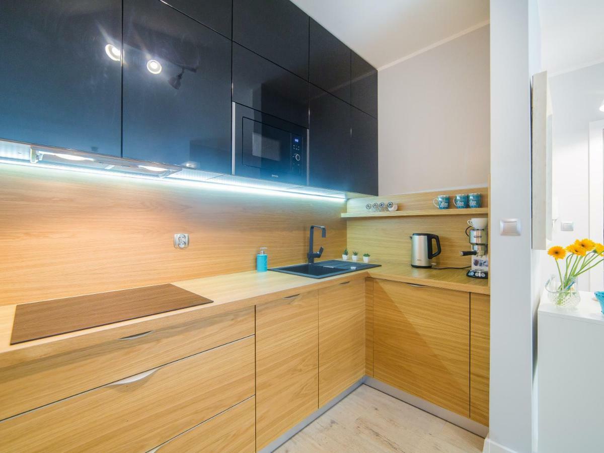尤斯托尼莫斯基Apartament Turkusowy公寓 外观 照片