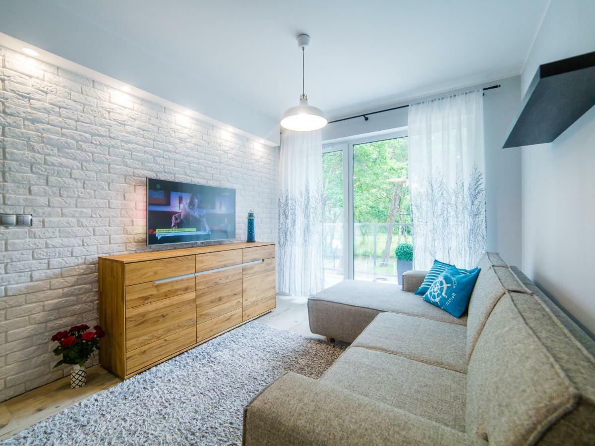 尤斯托尼莫斯基Apartament Turkusowy公寓 外观 照片