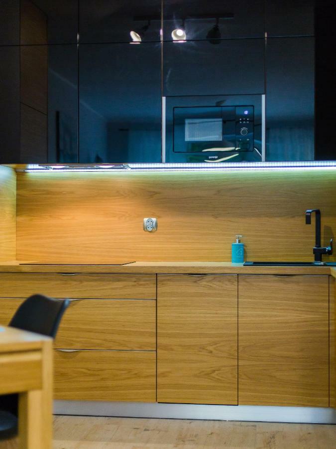 尤斯托尼莫斯基Apartament Turkusowy公寓 外观 照片