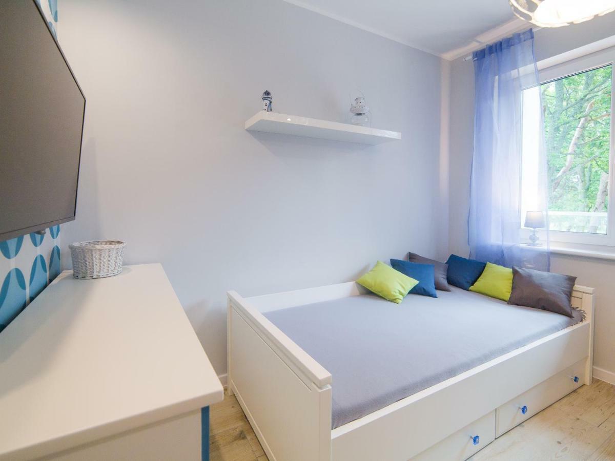 尤斯托尼莫斯基Apartament Turkusowy公寓 外观 照片